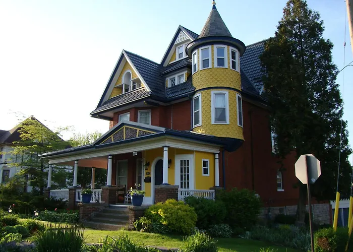 A Moment In Time Bed And Breakfast Niagara Falls